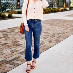 Curvy Kick Out Crop Jean